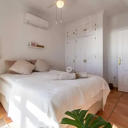 Semesterbostad 87-townhouse With Stunning Views, Mijas